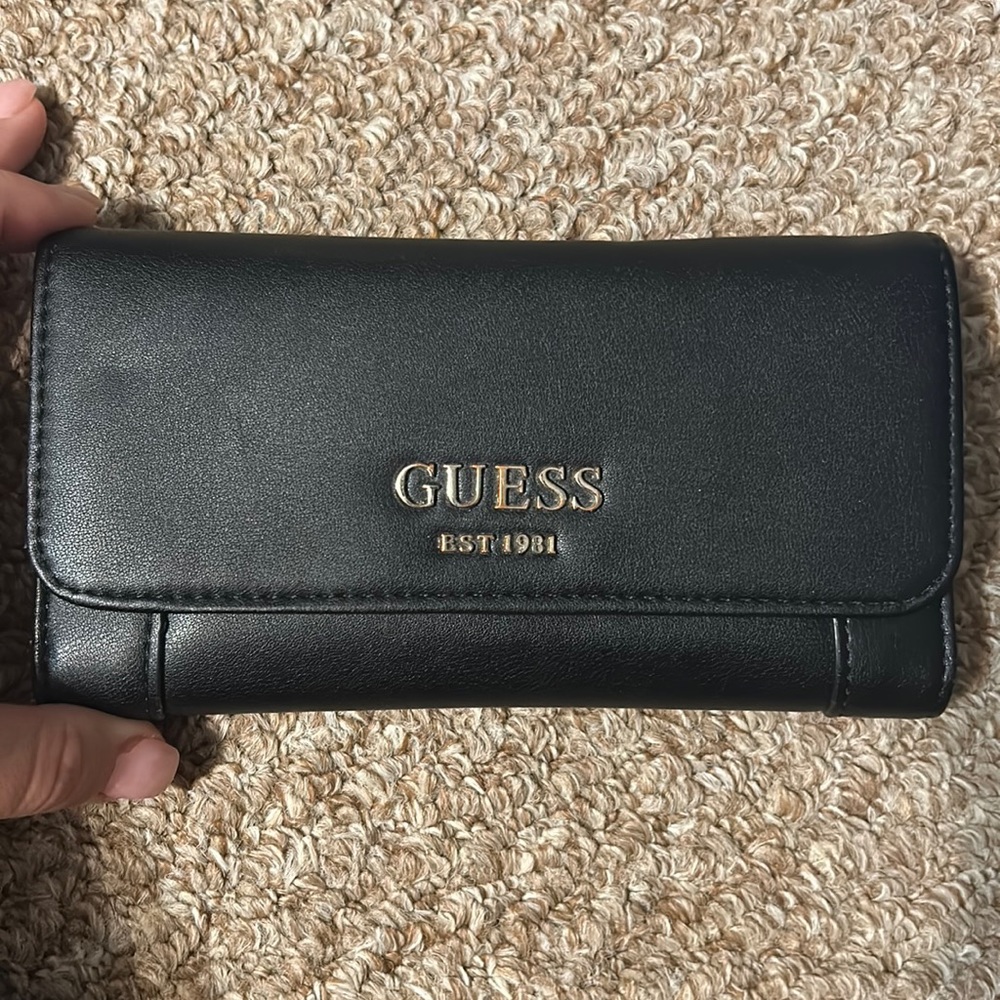 Guess wallet